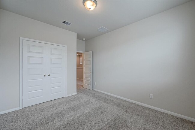 Building Photo - 4103 Split Ivy Dr