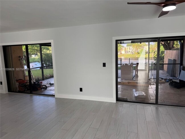 Building Photo - 6653 SW 140th Ave