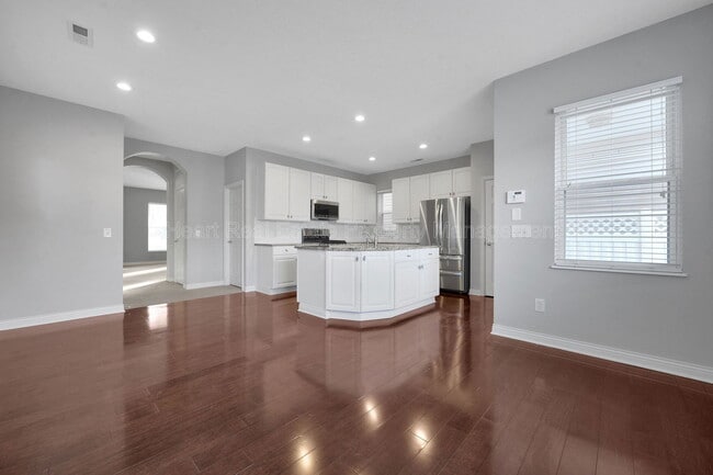 Building Photo - 5635 Holly River Ave