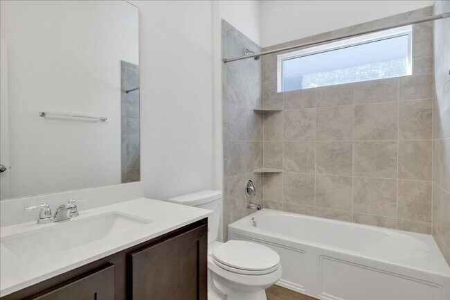 Building Photo - 816 Mallow Rd