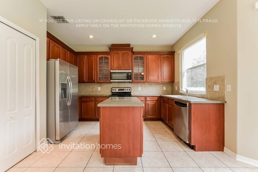 Building Photo - 5529 Oakworth Pl