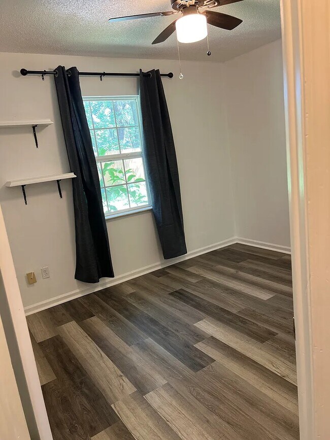 Building Photo - 2146 Golden Isle Ct