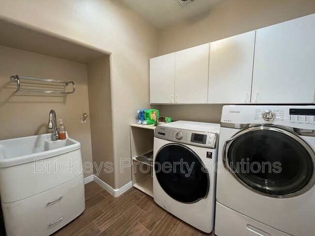 Building Photo - 20279 E Sonoqui Blvd