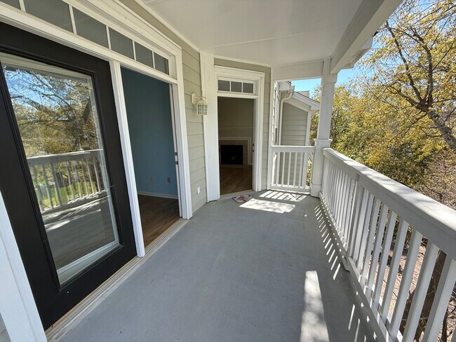 Building Photo - 2 Bedroom 1 Bath Condo at Concord West of the Ashley - Charleston