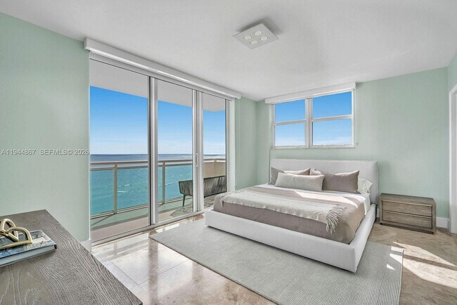 Building Photo - 3001 S Ocean Dr