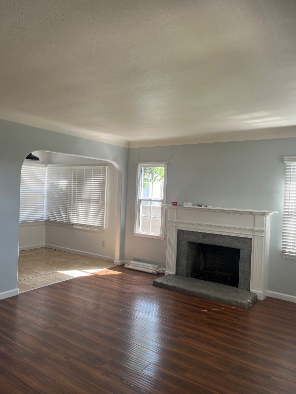 Building Photo - 5613 Via Corona St