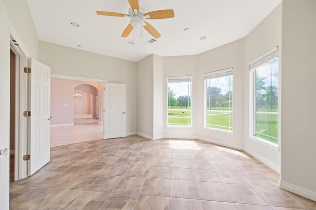 Building Photo - 13819 Lakeview Meadow Dr