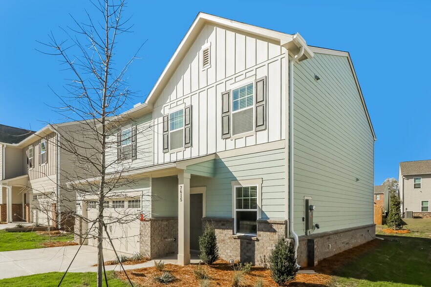 Building Photo - 7615 Saffron Ave