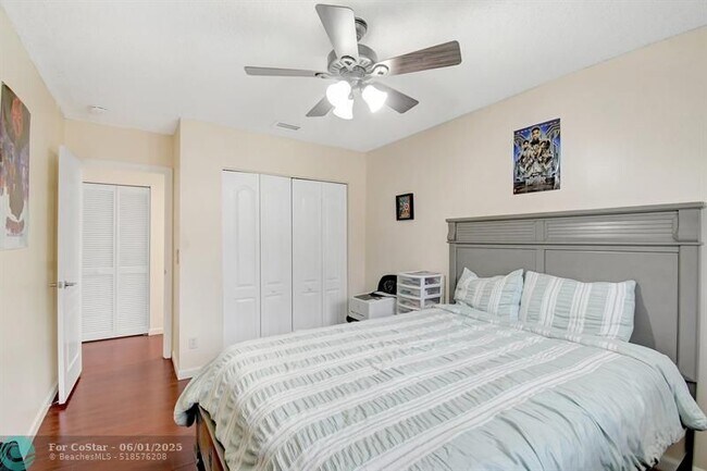 Building Photo - 6158 SW 194th Ave