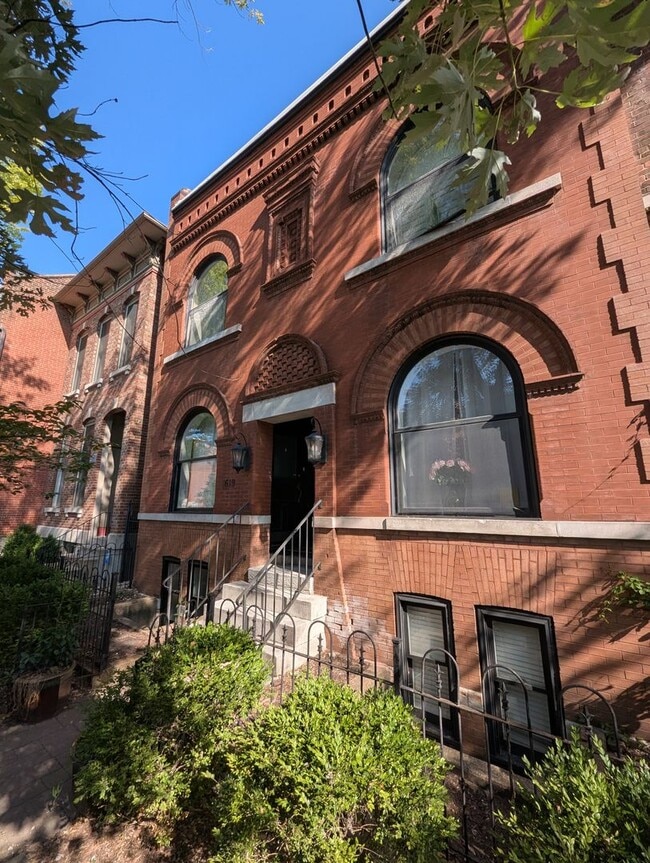 Building Photo - Exquisite Home in Lafayette Square - $500 ...