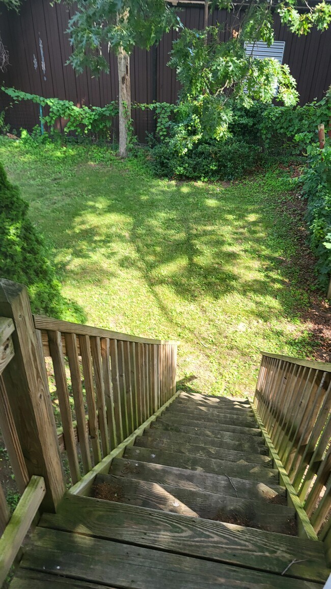 Building Photo - 23 Locust Park