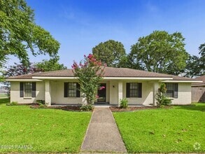 Building Photo - 128 Pigeon Loop
