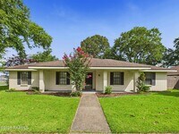 Building Photo - 128 Pigeon Loop
