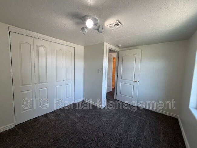 Building Photo - 135 N 350 W