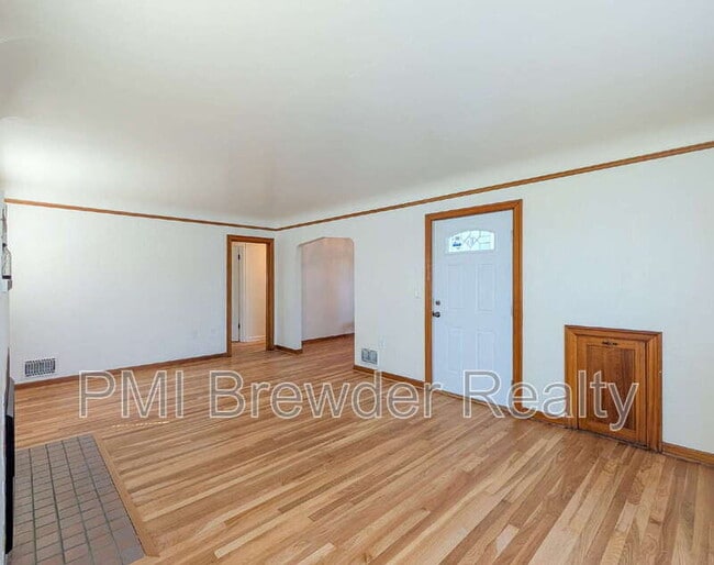 Building Photo - 1822 Rucker Ave