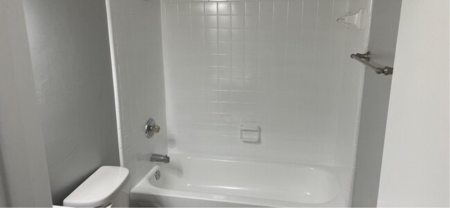 Building Photo - 1229 Continental Ct