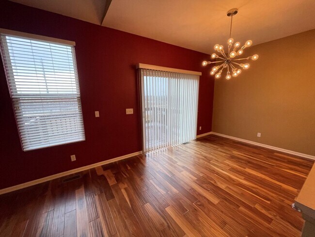 Building Photo - Ranch for rent in Omaha!