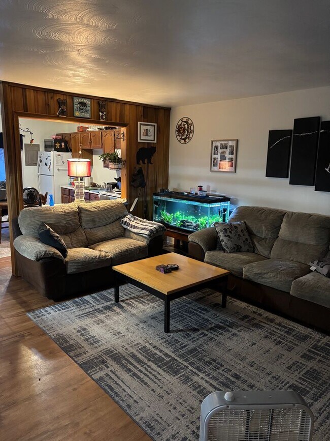 Building Photo - 172/174 Jacksonville Road