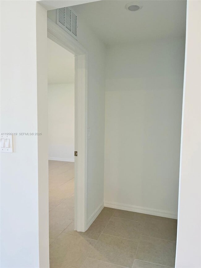 Building Photo - 17603 Paradiso Wy