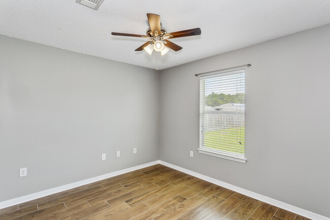 Building Photo - 2208 Seascale Ct
