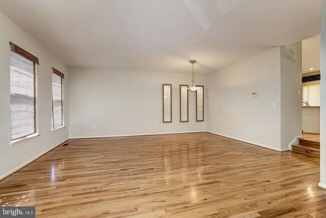 Building Photo - 6563 McKenna Way