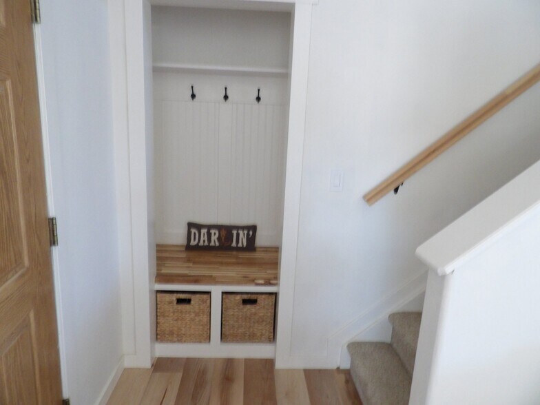 Building Photo - 9307 Prairie Clover Dr