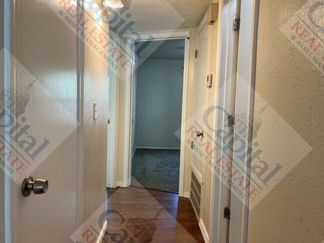 Building Photo - Charming 2 Bedroom Close to Campus