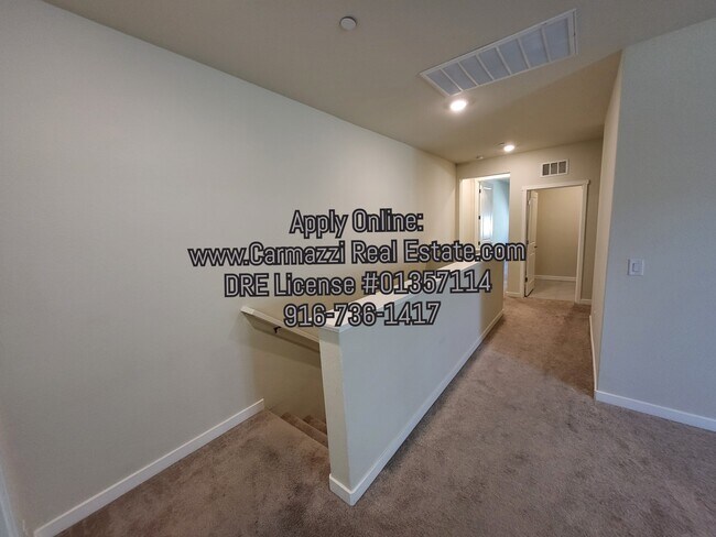 Building Photo - 3224 Finch Ln