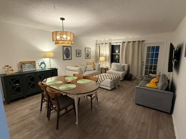 Primary Photo - 401 Golden Isles Dr