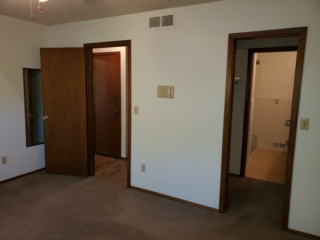 Building Photo - 1230 N Edwards