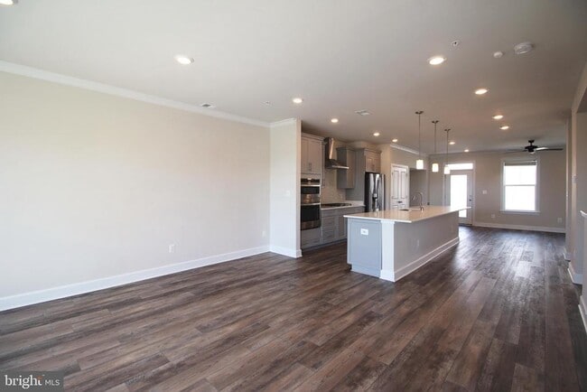 Building Photo - 43355 Radford Divide Ter