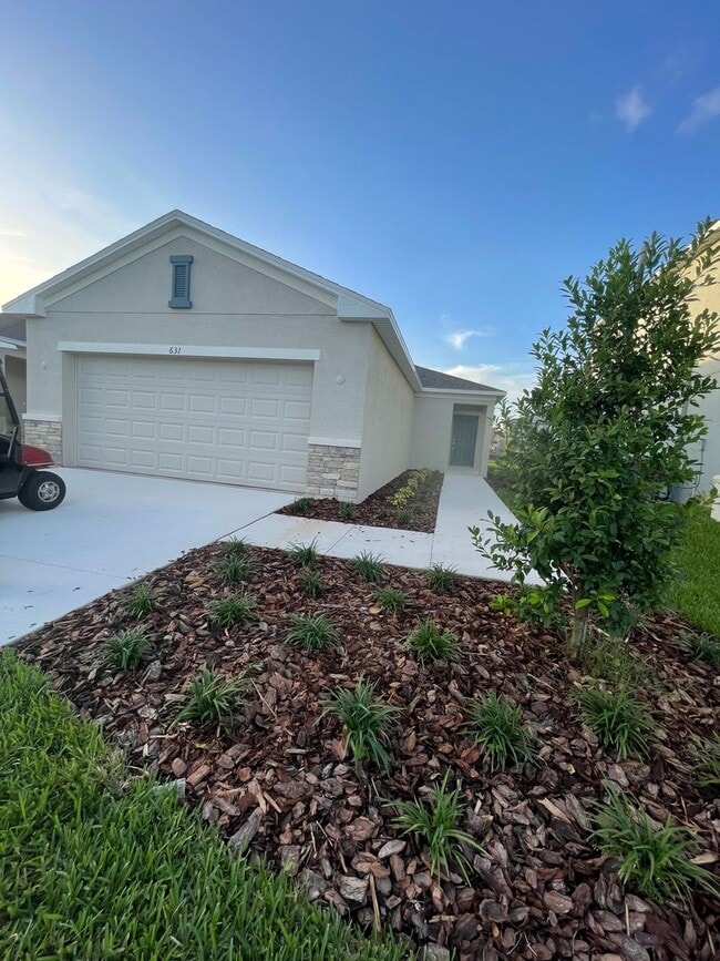 Building Photo - Newly developed Lakefront 3B/2B home in Ea...