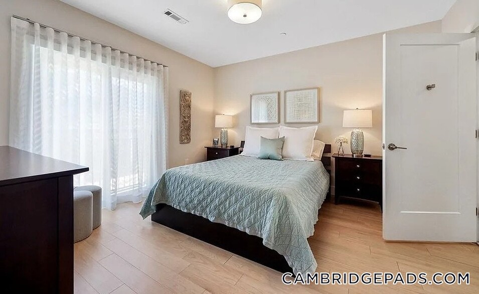 Building Photo - 1975 Massachusetts Ave