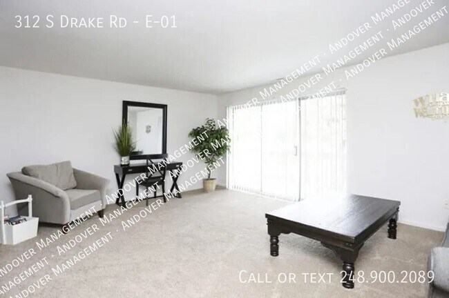 Building Photo - 312 S Drake Rd