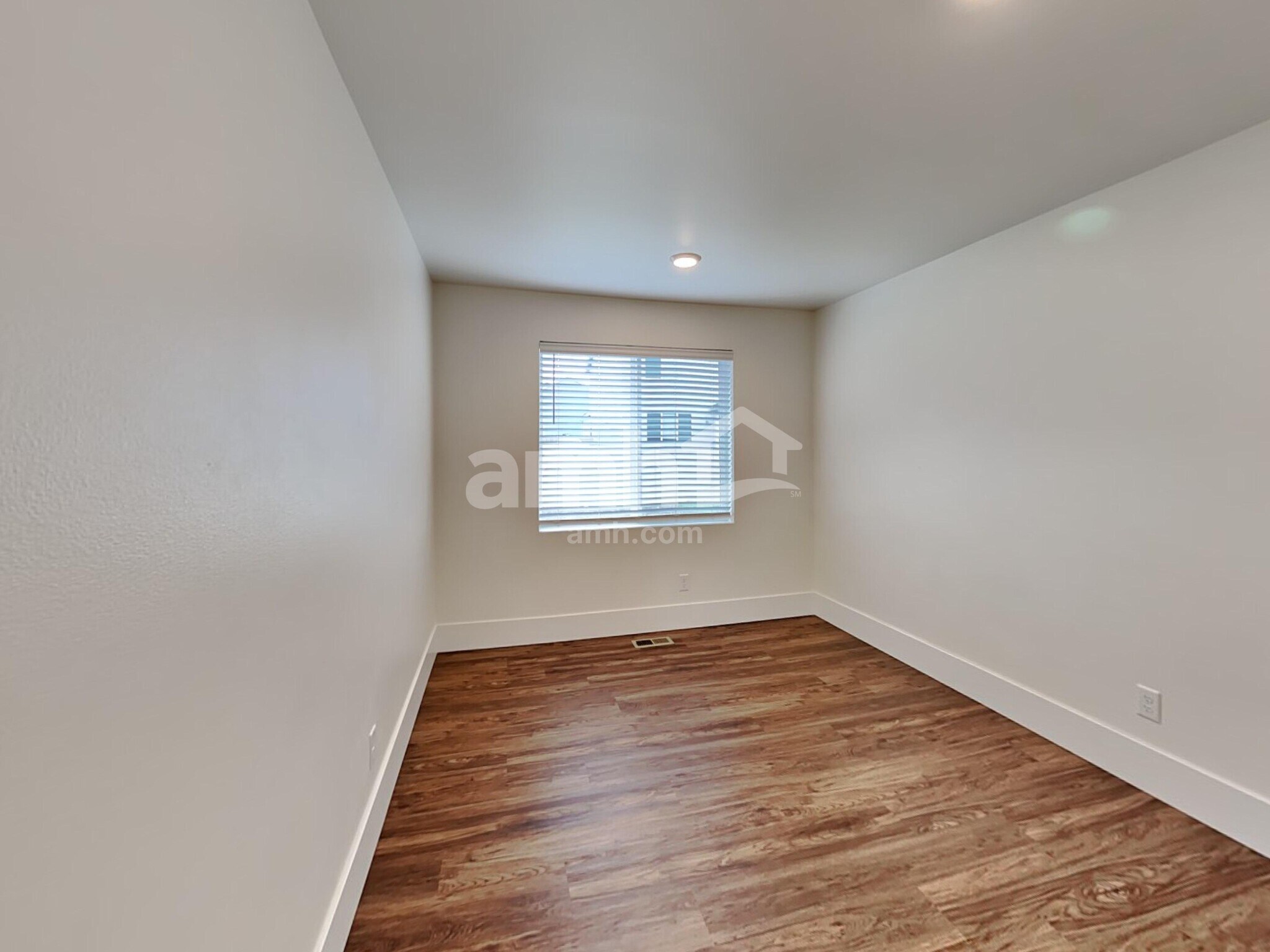 Building Photo - 19219 15th Ave Ct E