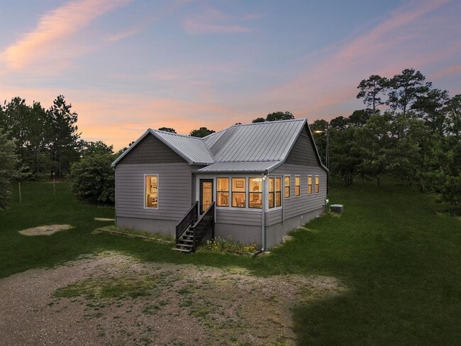 Building Photo - 364 Ponderosa Loop