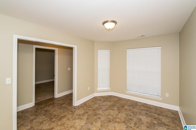 Building Photo - 450 Marsh Cir