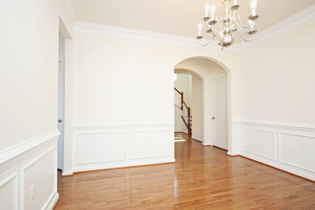 Building Photo - N. Albemarle Co Home With Fenced Yard, Near NGIC/DIA/NGA