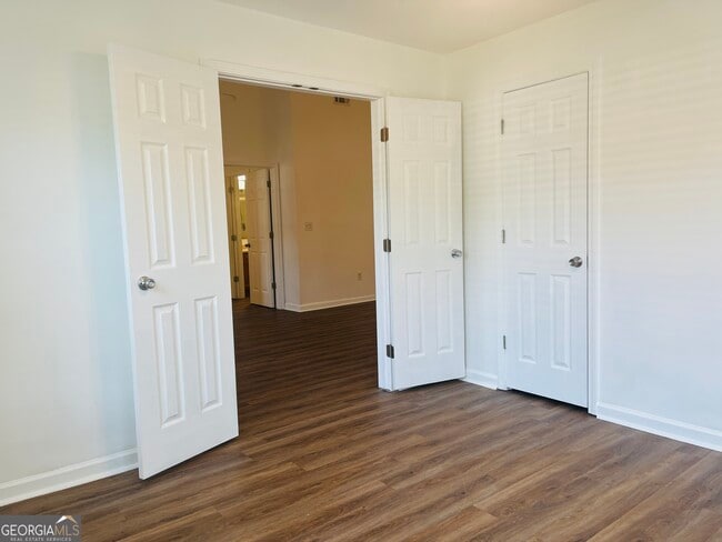 Building Photo - 306 Lenox Cir