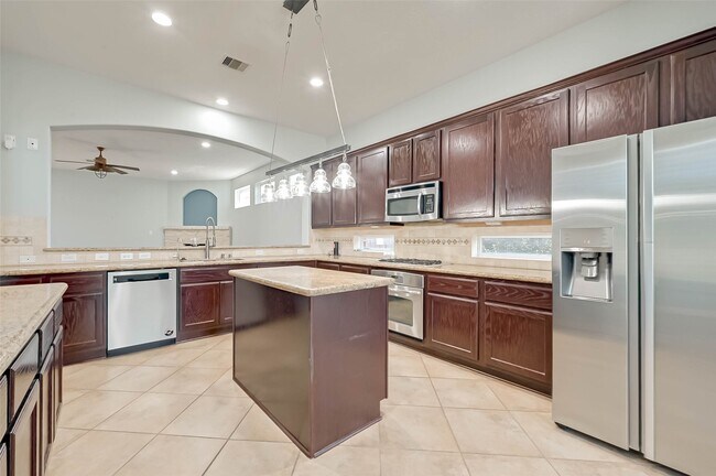 Building Photo - 24922 Florina Ranch Dr