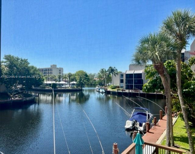Building Photo - 1 Royal Palm Way