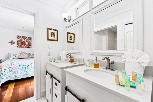 Building Photo - 1799 N Fort Lauderdale Beach Blvd