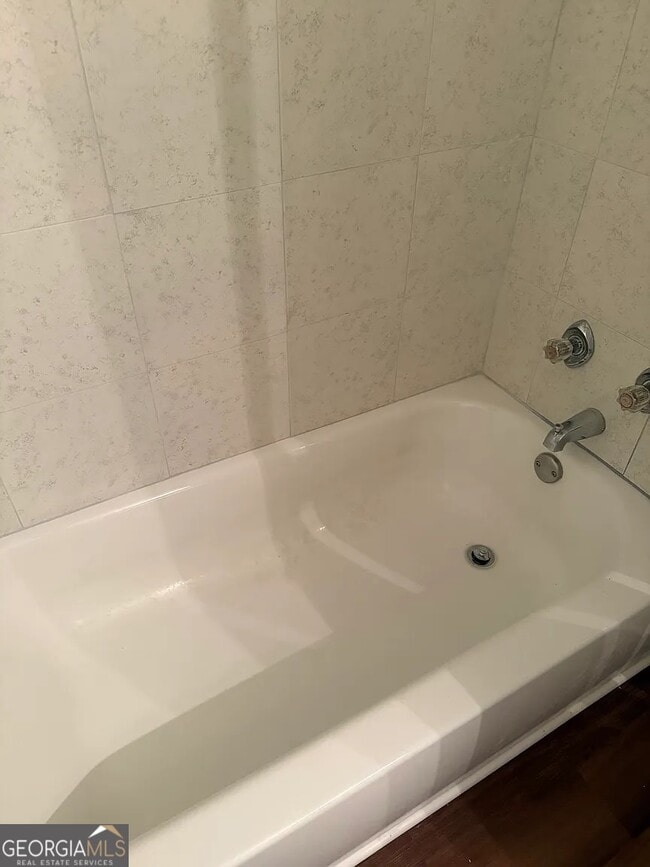 Building Photo - 4534 Golf Vista Cir