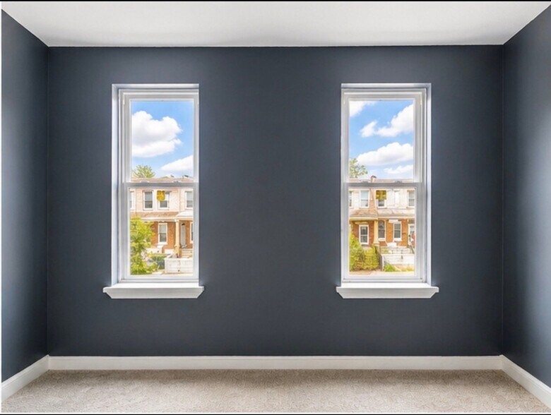 Building Photo - 1627 N Milton Ave