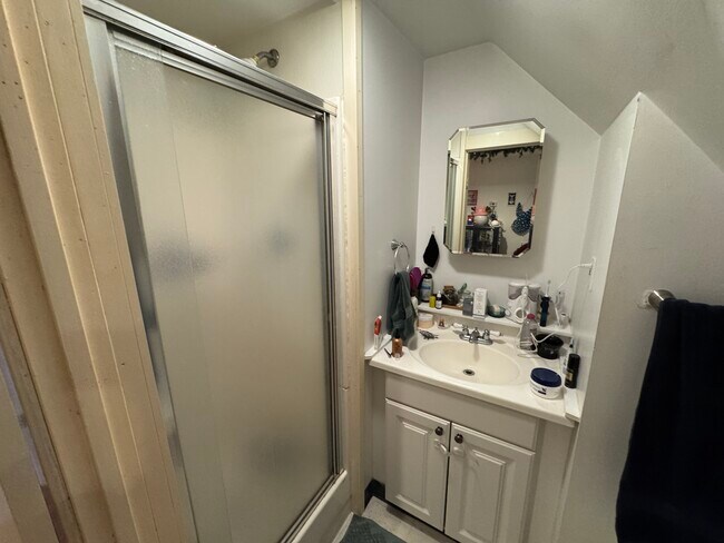 Building Photo - 7 Jay St