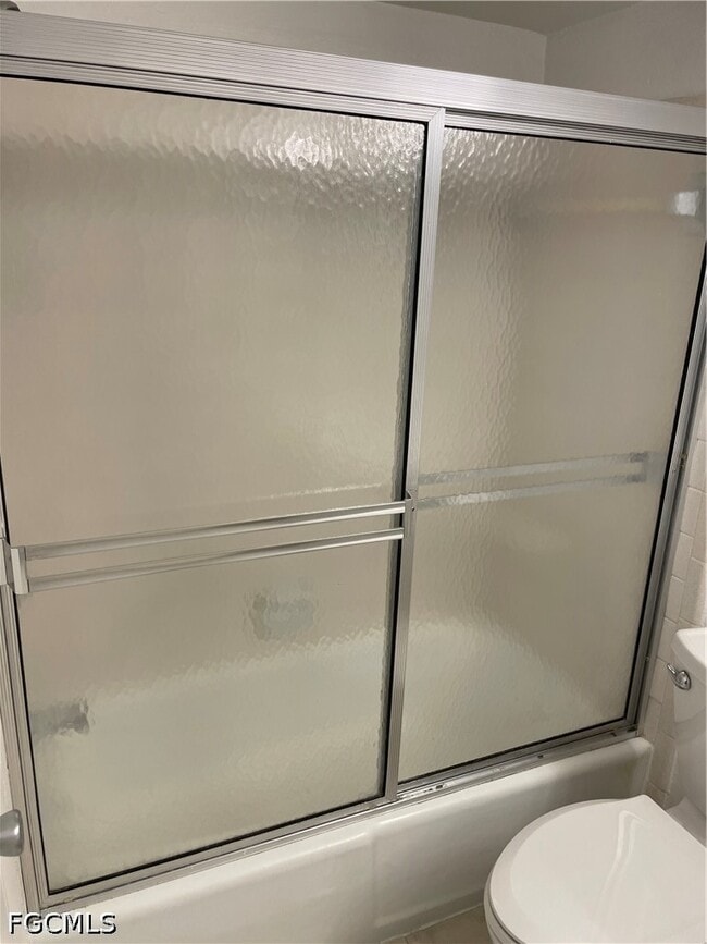 Building Photo - 4906 Victoria Dr