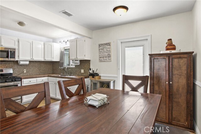 Building Photo - 11143 Ruthelen St