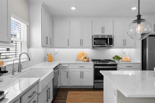 Building Photo - 5351 Bridge St