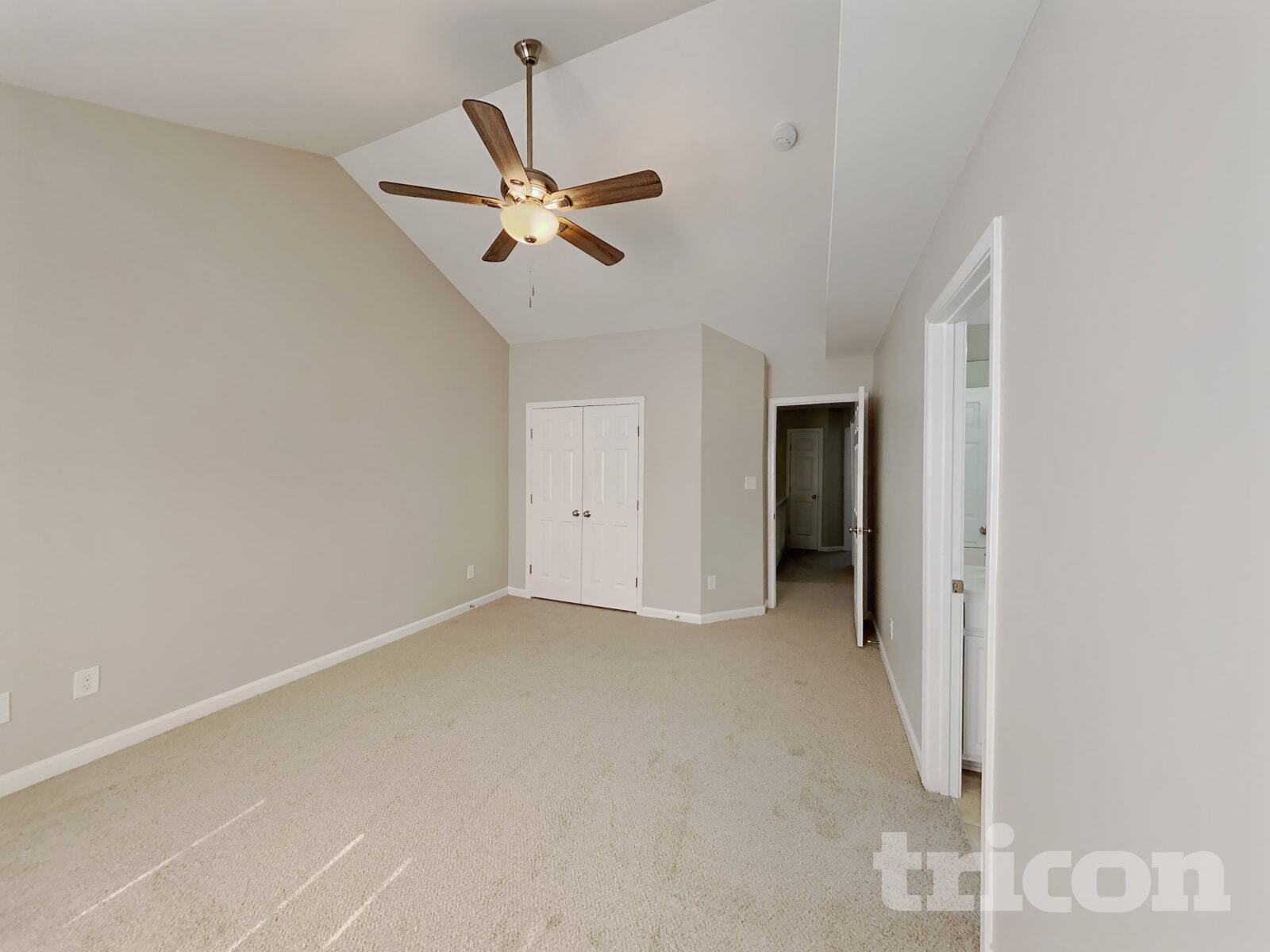 Building Photo - 4053 Laurel Glen Dr