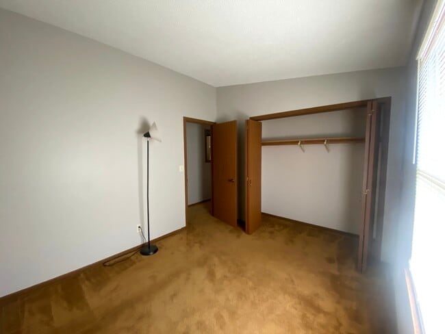 Building Photo - 1826 Kerrybrook Ct